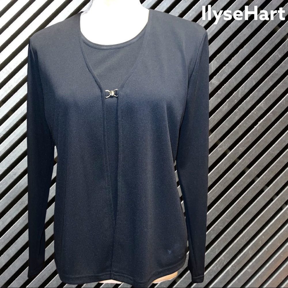 Isyle hart black top with built in cover top